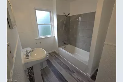 1452 Clermont Road, Loveland, OH 44110 - Photo 14