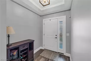 36505 Capri Ln, North Ridgeville, OH 44039 - Photo 4