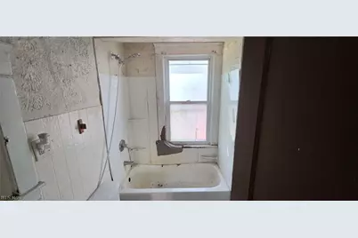 9110 Jeffries Avenue, Loveland, OH 44105 - Photo 10
