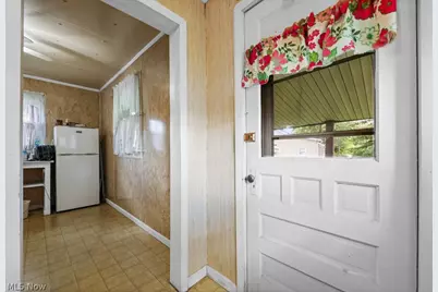 328 Keystone Street, Alliance, OH 44601 - Photo 4