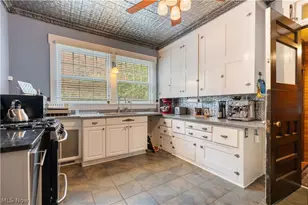 325 15th St NW, Canton, OH 44703 - Photo 10