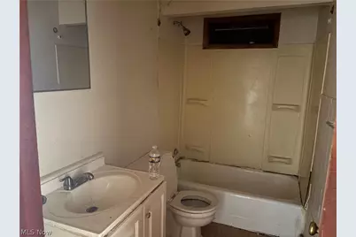 12501 Dove Avenue, Loveland, OH 44105 - Photo 14