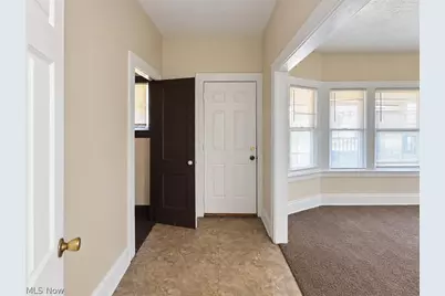 11202 Earle Avenue #2, Loveland, OH 44108 - Photo 4