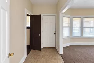 11202 Earle Ave, Loveland, OH 44108 - Photo 4