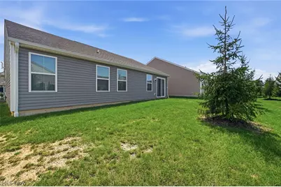 316 Pebble Creek Court, Amherst, OH 44001 - Photo 24