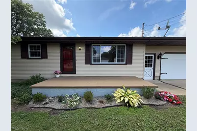 184 Circle View Drive, New Middletown, OH 44442 - Photo 1