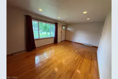 184 Circle View Drive, New Middletown, OH 44442 - Photo 2