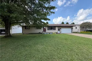184 Circle View Dr, New Middletown, OH 44442 - Photo 6