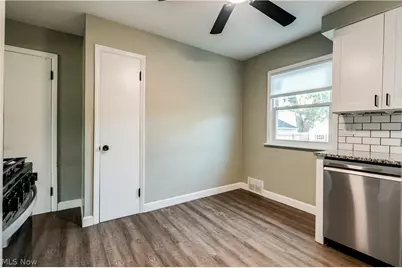 395 E 324th Street, Willowick, OH 44095 - Photo 10