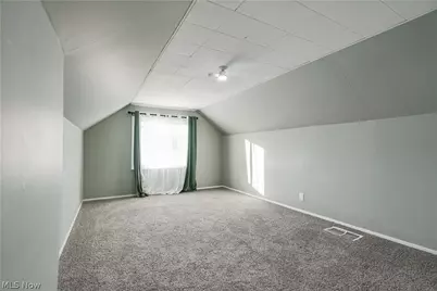 395 E 324th Street, Willowick, OH 44095 - Photo 20