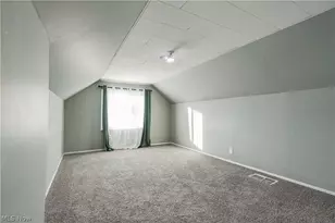 395 E 324th St, Willowick, OH 44095 - Photo 20