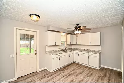 1014 Shadyside Avenue SW, Canton, OH 44710 - Photo 8