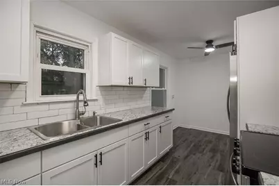 1208 Roslyn Avenue, Akron, OH 44320 - Photo 14