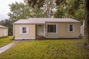 1208 Roslyn Ave, Akron, OH 44320 - Photo 1