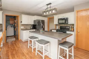 2307 Kenyon St, Louisville, OH 44641 - Photo 16