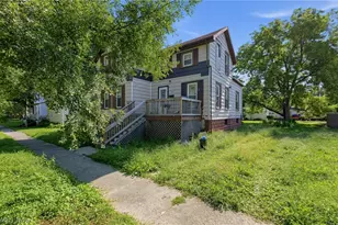 215 Sandusky Ave, Fremont, OH 43420 - Photo 4