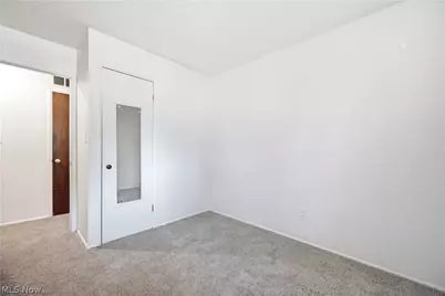 24320 Laing Road, Huber Heights, OH 44146 - Photo 14