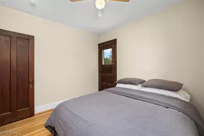 14537 Bayes Avenue, Oakwood, OH 44107 - Photo 10