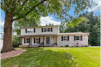 8586 Glennridge Avenue NW, Clinton, OH 44216 - Photo 2