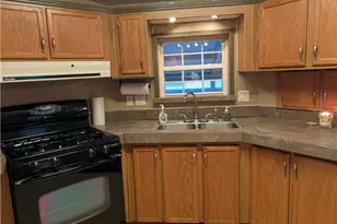 316 Britton Dr, Geneva, OH 44041 - Photo 10