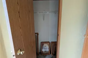 316 Britton Dr, Geneva, OH 44041 - Photo 16