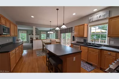 15010 Bates Creek Drive, Chardon, OH 44024 - Photo 12