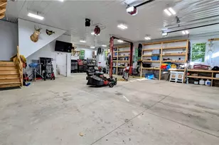 15010 Bates Creek Dr, Chardon, OH 44024 - Photo 6