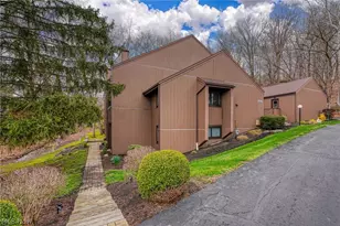 700 Tall Oaks Ct, Newark, OH 43055 - Photo 2