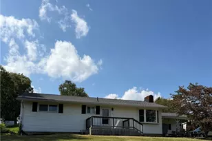 165 Chapel Hill Rd, Zanesville, OH 43701 - Photo 1
