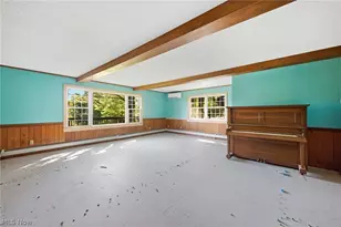 1330 Howell Ave, East Palestine, OH 44413 - Photo 16