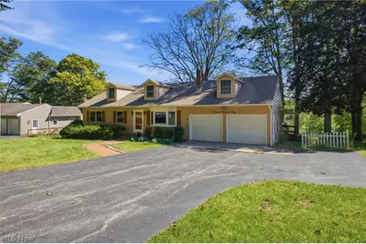 1330 Howell Avenue, East Palestine, OH 44413 - Photo 2