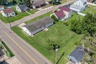 1902 Root Ave NE, Canton, OH 44705 - Photo 44