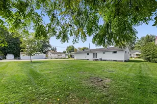 1902 Root Ave NE, Canton, OH 44705 - Photo 42