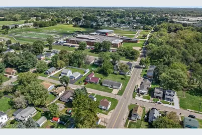 1902 Root Avenue NE, Canton, OH 44705 - Photo 48