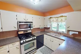 5895 Roc Marie Ave, Kent, OH 44240 - Photo 14