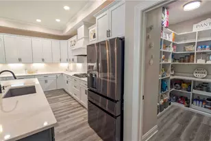 6027 Coventry Cir, Huron, OH 44839 - Photo 8