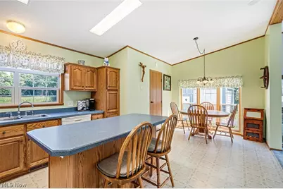 17300 Leffingwell Road, Berlin Center, OH 44401 - Photo 4