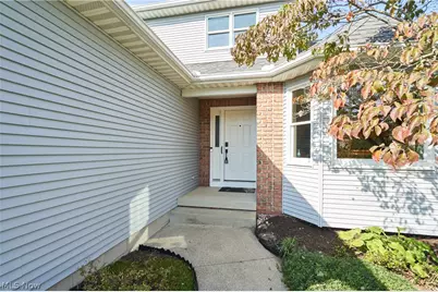1353 S Azalea Boulevard, Barberton, OH 44203 - Photo 2