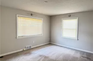 1311 N Walnut St, Dover, OH 44622 - Photo 8