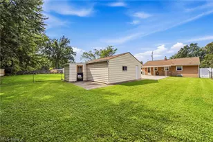 33450 Willowick Dr, Eastlake, OH 44095 - Photo 26