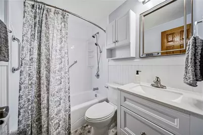 33450 Willowick Drive, Eastlake, OH 44095 - Photo 12