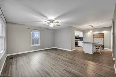 1251 W 70th Street, Loveland, OH 44102 - Photo 4