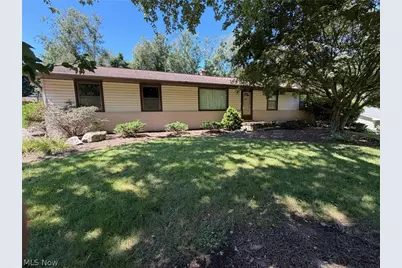 6322 Chiltern Road NW, Canal Fulton, OH 44614 - Photo 2