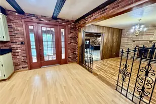 132 W Indian St, Gnadenhutten, OH 44629 - Photo 8