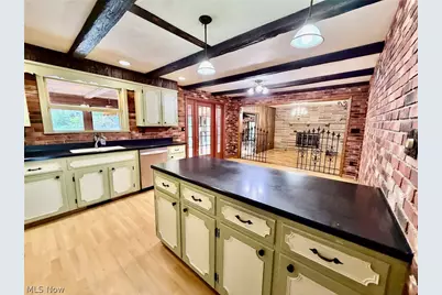 132 W Indian Street, Gnadenhutten, OH 44629 - Photo 22
