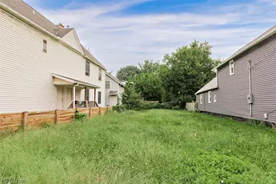 2345 W 7th Street, Loveland, OH 44113 - Photo 2