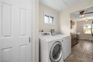 369 White Oak Dr, Elyria, OH 44035 - Photo 26