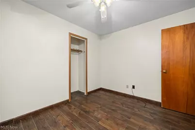 369 White Oak Drive, Elyria, OH 44035 - Photo 16
