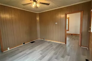 540 Mulvane St, Newcomerstown, OH 43832 - Photo 6