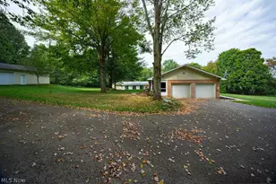 1505 W South Range Rd, North Lima, OH 44452 - Photo 4